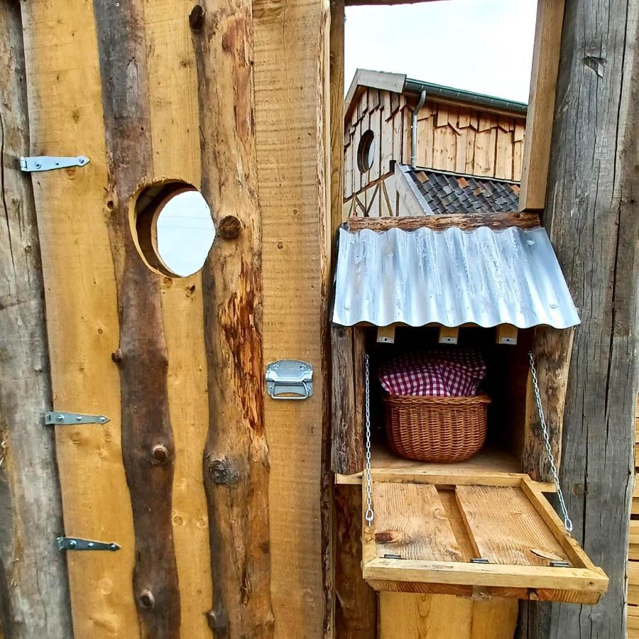 La Cabane Du Coing Visé Dış mekan fotoğraf